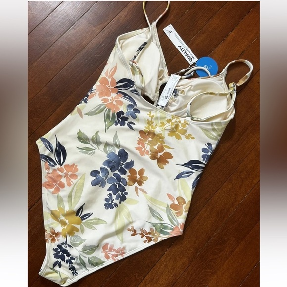 CUPSHE one piece swim tropical floral print - Picture 2 of 6